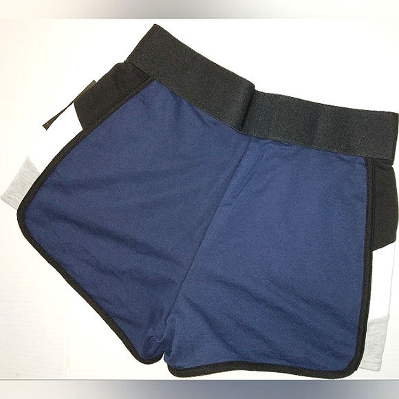 ☆NWT☆NOBO☆No Boundaries Juniors Large  Slip-on Colorblock women's Shorts☆ - Picture 2 of 13